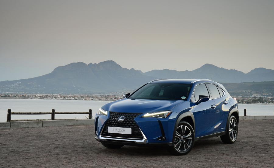  Lexus UX250h 2019 года  (ZA) (фото 13 из 21)
